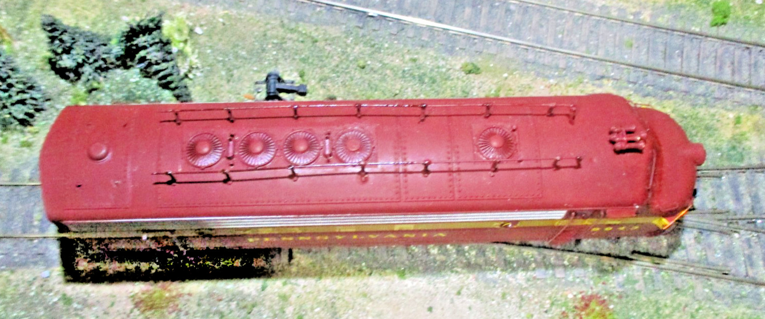 PRR 9843, PRR 9871 FP7A’s BOTH POWERED CUSTOM PAINT/DETALLEDS TRAINPHONE ANTENNA