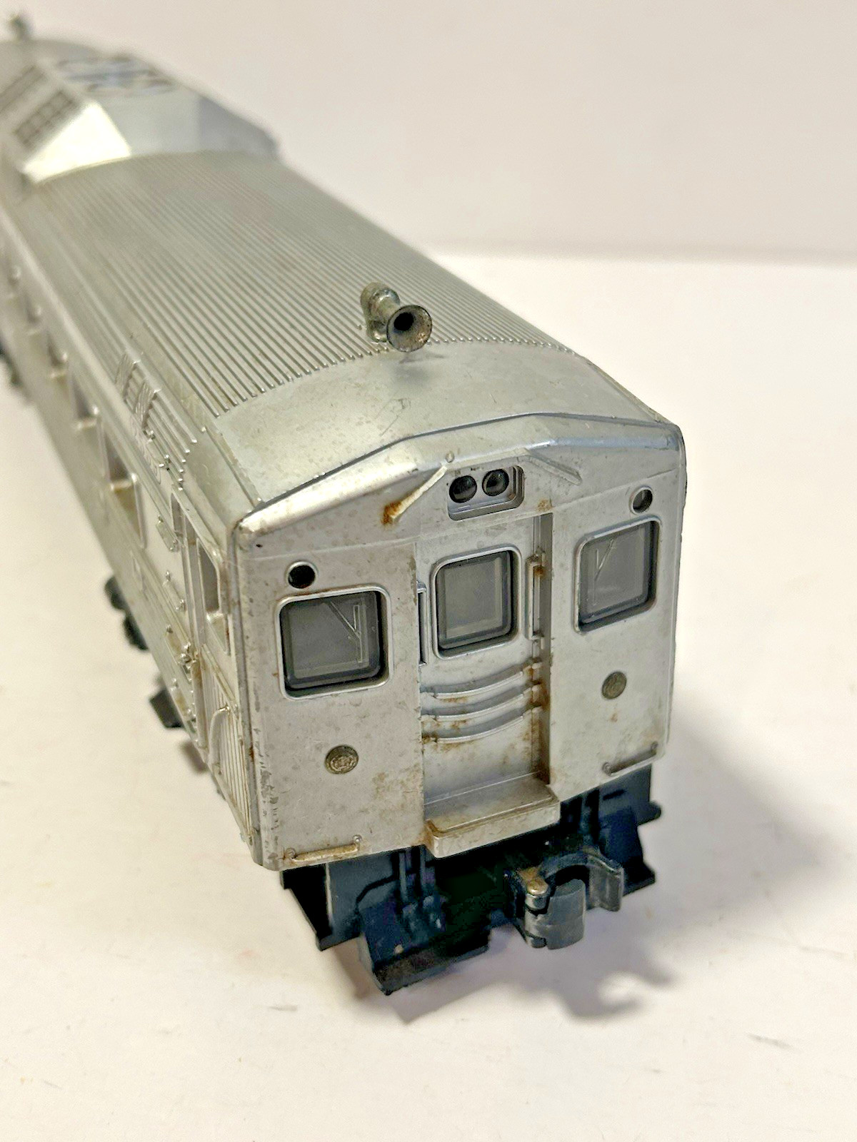 POSTWAR LIONEL #2559 B &O BUDD RDC-9 PASSENGER CAR -TESTED in BOX