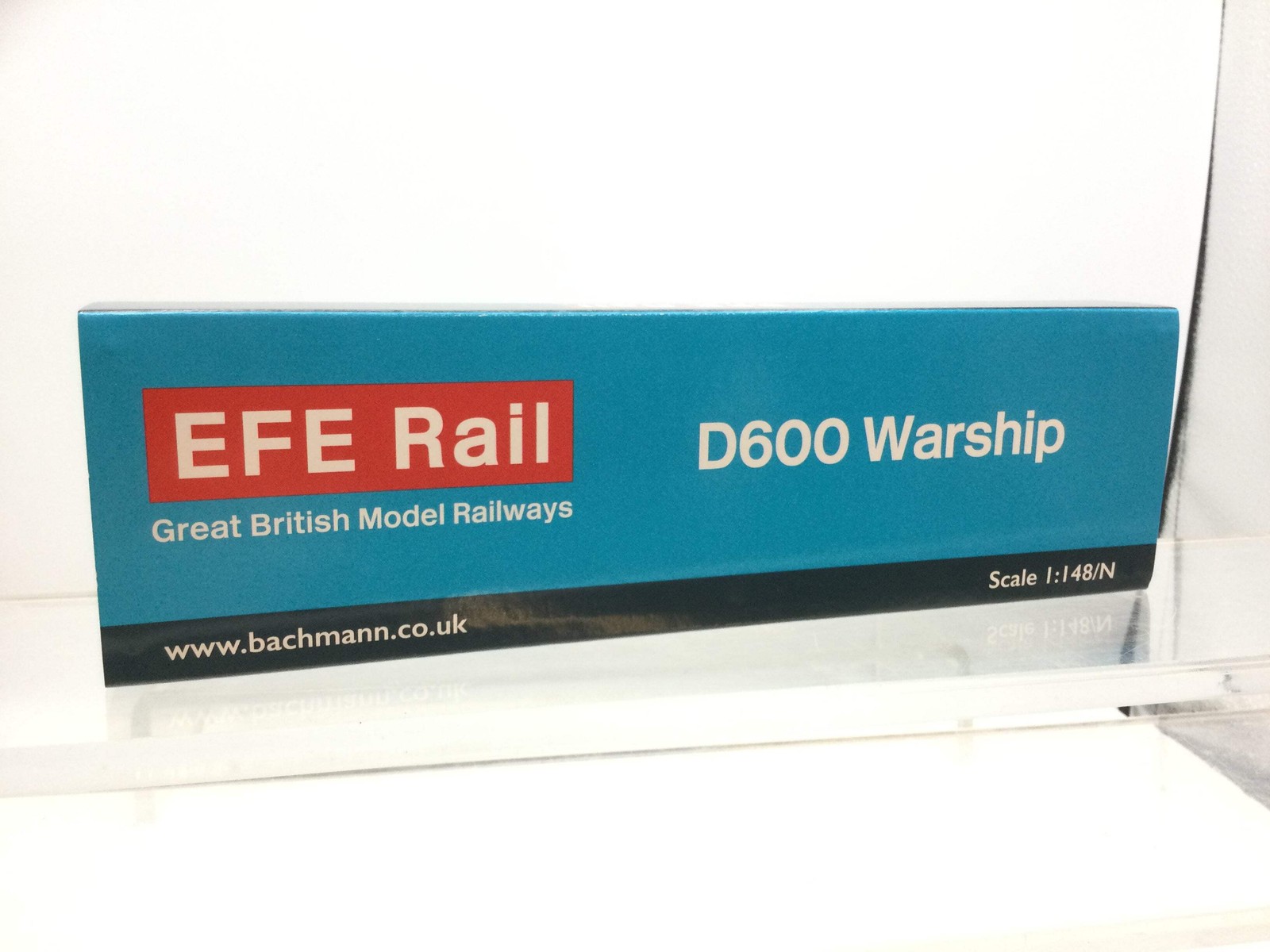 EFE Rail E84524 N Gauge Class 41 ‘Warship’ H/C Box D602 ‘Bulldog’ BR Blue (SYP)