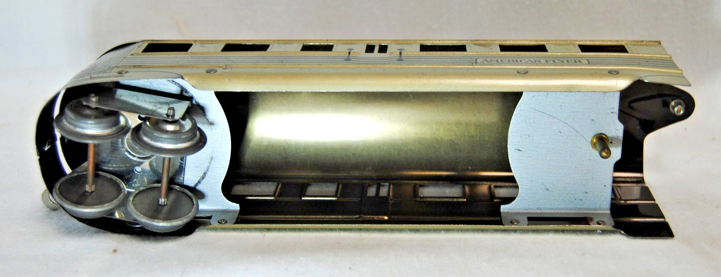 American Flyer 9900 Burlington Zephyr Set with Tracks Plus More Vintage XM1622