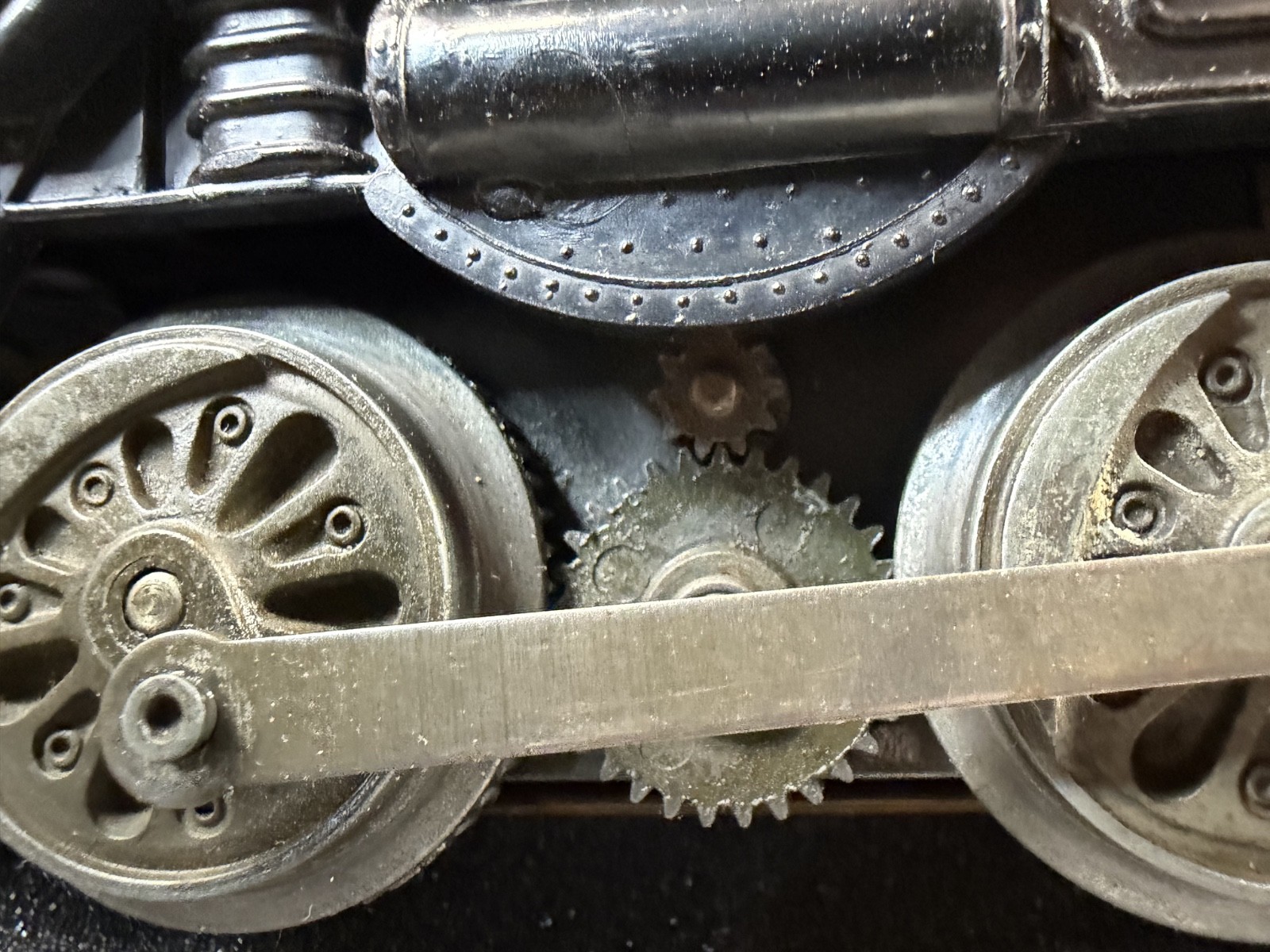 Marx 400 Steam Locomotive with NYC tender (Runs, See Description)