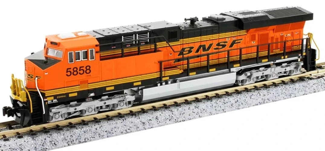 Kato 176-8958 N Scale GE ES44AC BNSF Railway #5858 “Swoosh”