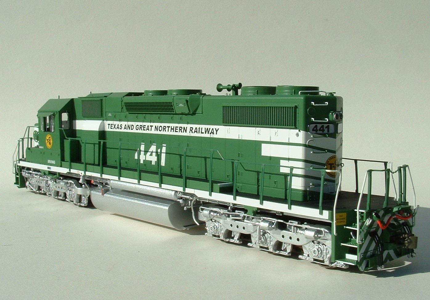HO Scale Trains Texas & Great Northern SD38-2 locomotive #441 Home Shops NEW NIB