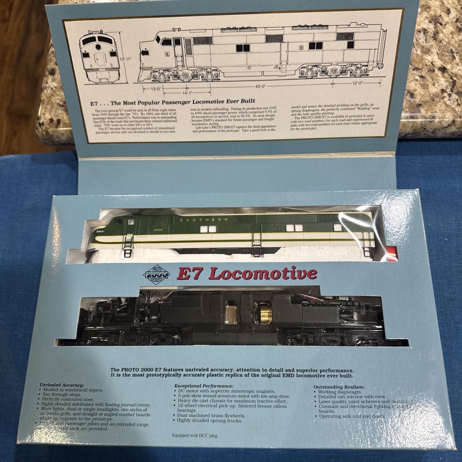 Proto 2000/Life-Like HO Scale Southern EMD E7A Diesel Locomotive #2909 DC