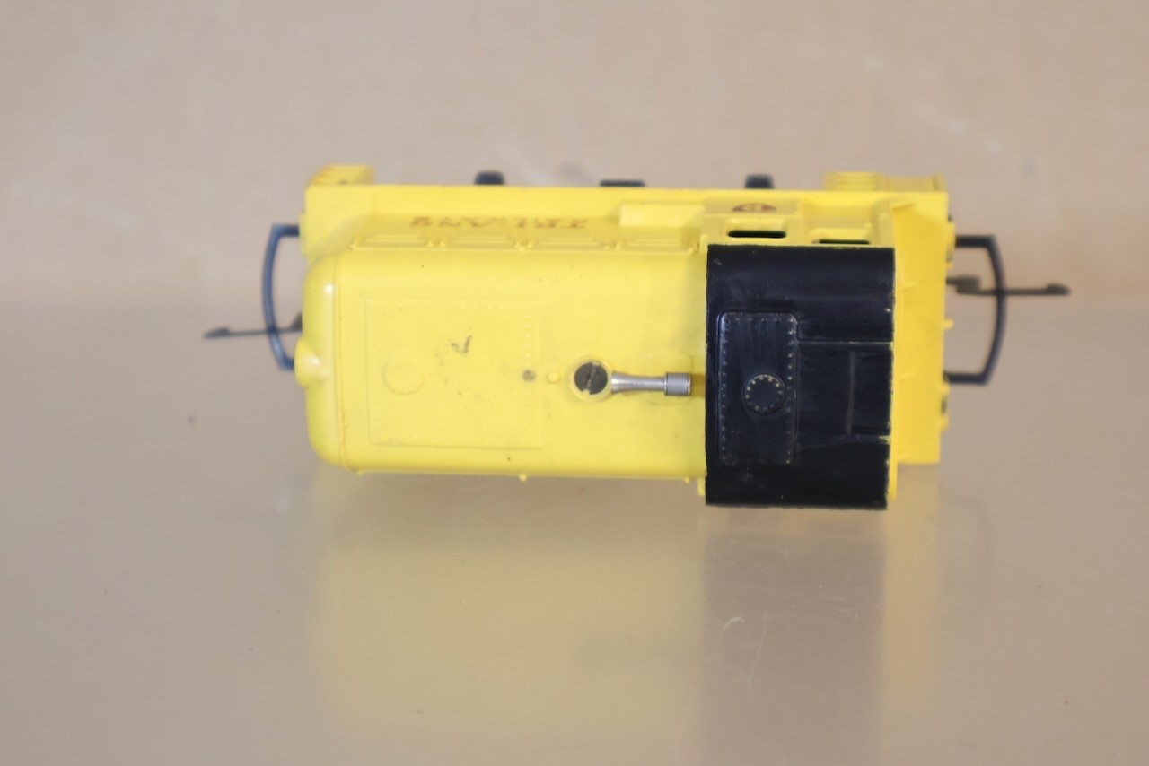 TRIANG R253 TRANSCONTINENTAL TR YELLOW 0-4-0 DOCK SHUNTER DIESEL LOCOMOTIVE op