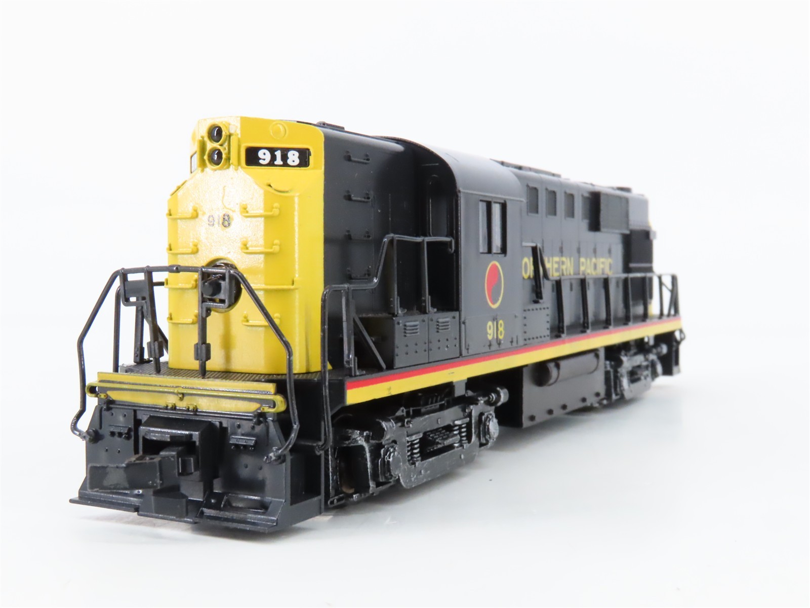 HO Scale Atlas/KATO NP Northern Pacific ALCO RS-11 Diesel Custom Rd #918