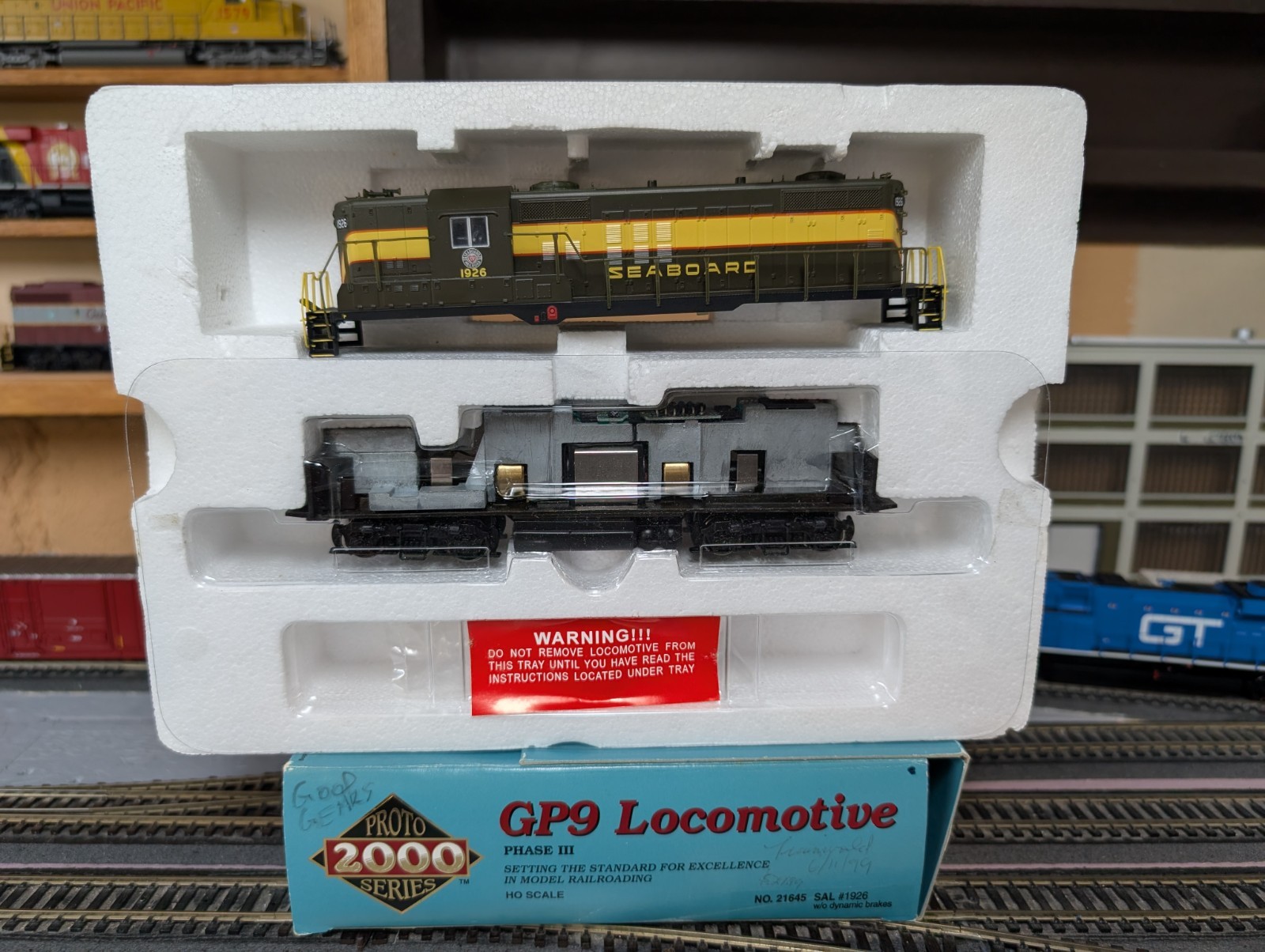 CS LIFE LIKE PROTO 2000 PH3 GP9: SAL SEABOARD AIR LINE #1926 – GEARS REPLACED