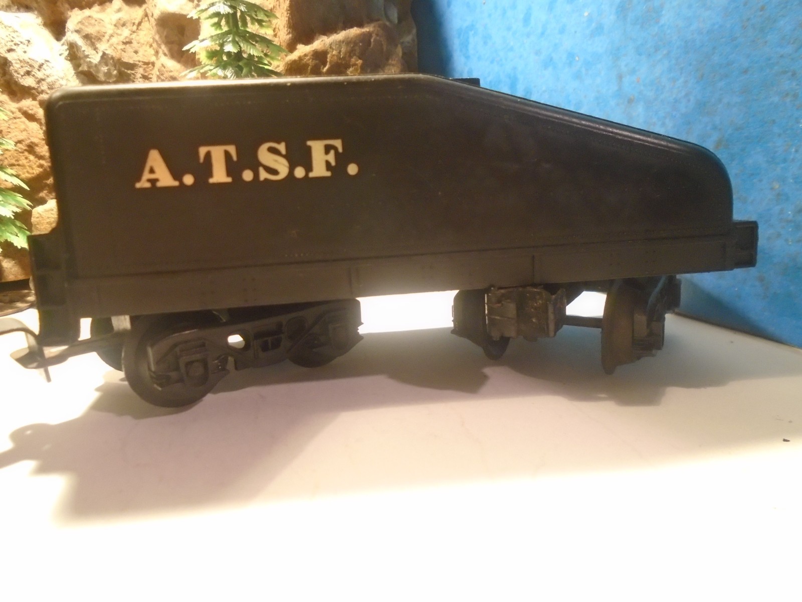 LIONEL 2-4-2 No 1001 STEAM LOCOMOTIVE WITH ATSF TENDER, TRACK TESTED 5-142-5