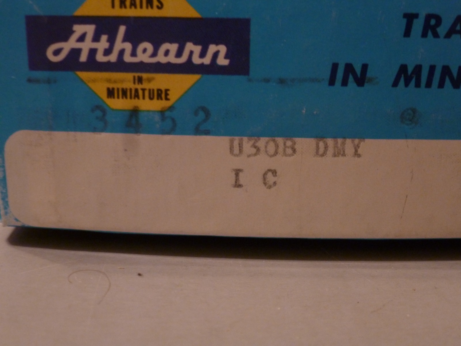 ATHEARN HO ILLINOIS CENTRAL U30B DUMMY #3452