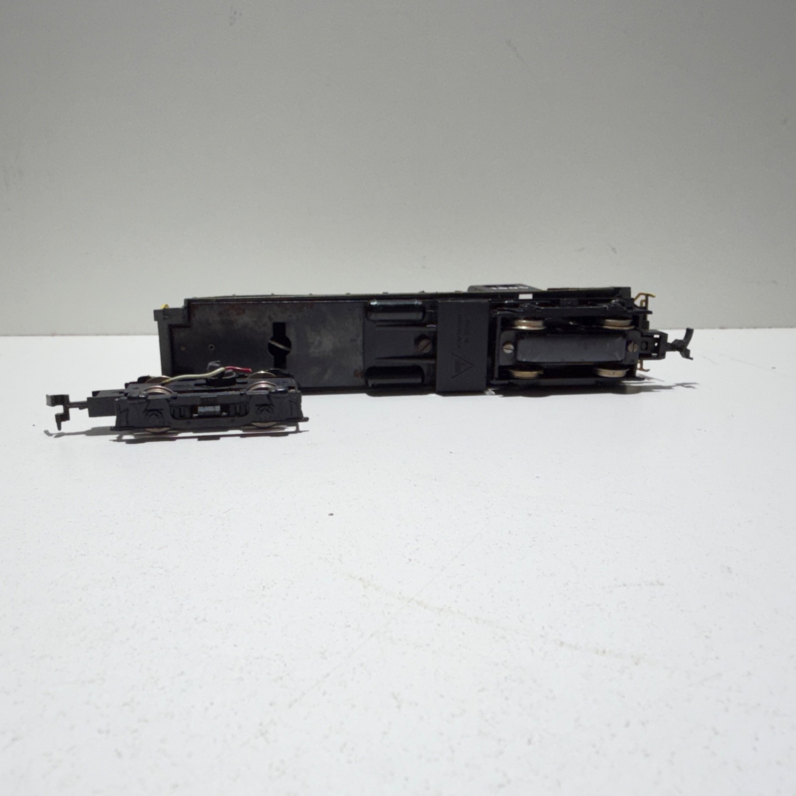 AHM HO Scale Penn Central #1605 RS2 Locomotive No Box