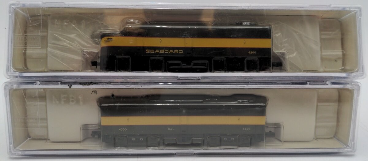 Life Like 7455 N Scale Seaboard F1 AB Diesel Locomotive Set LN/Box