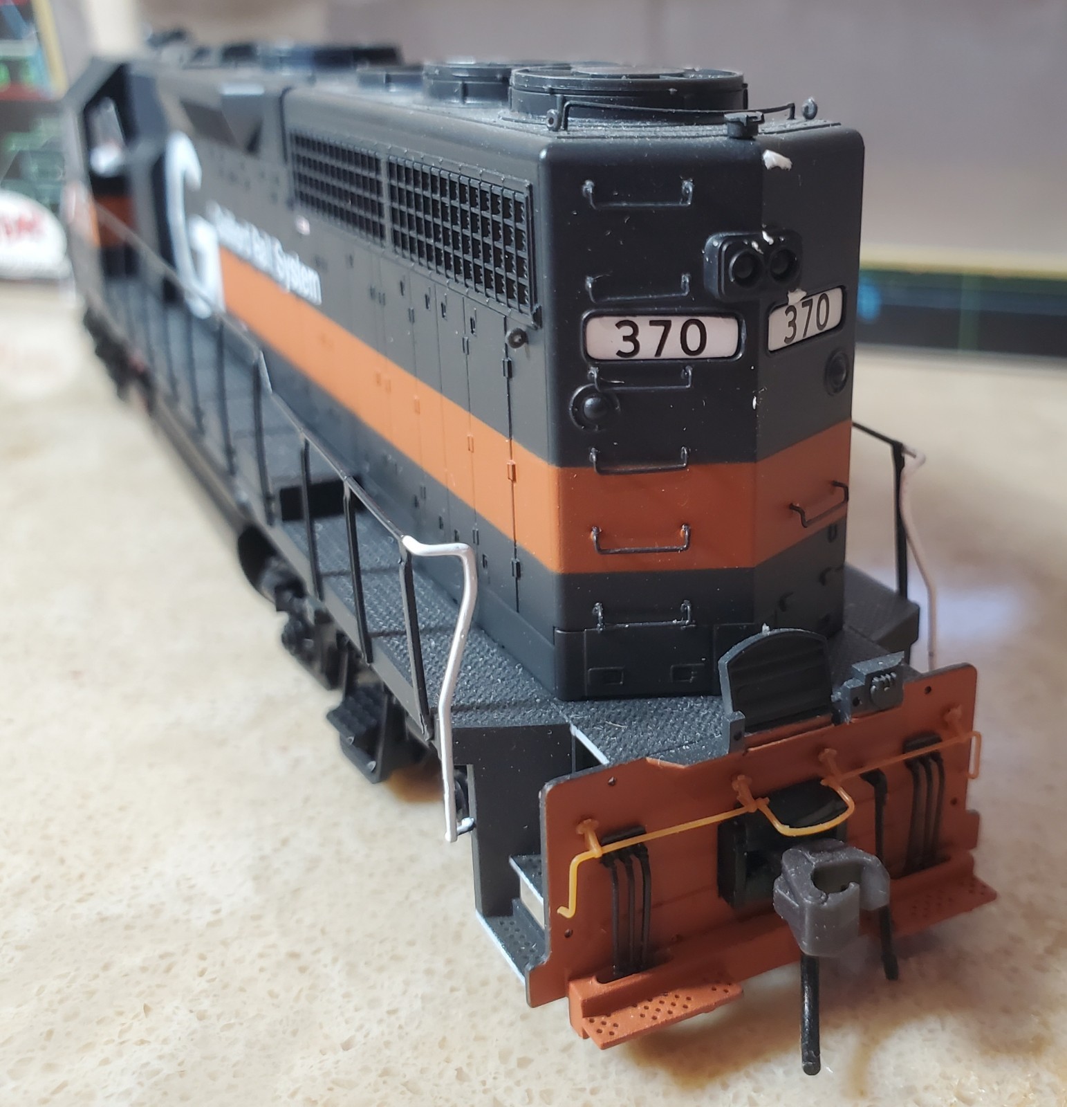 Atlas Master GP40 High Hood MEC #370 Guilford Pan Am DCC C-9 Unrun Wrong Box