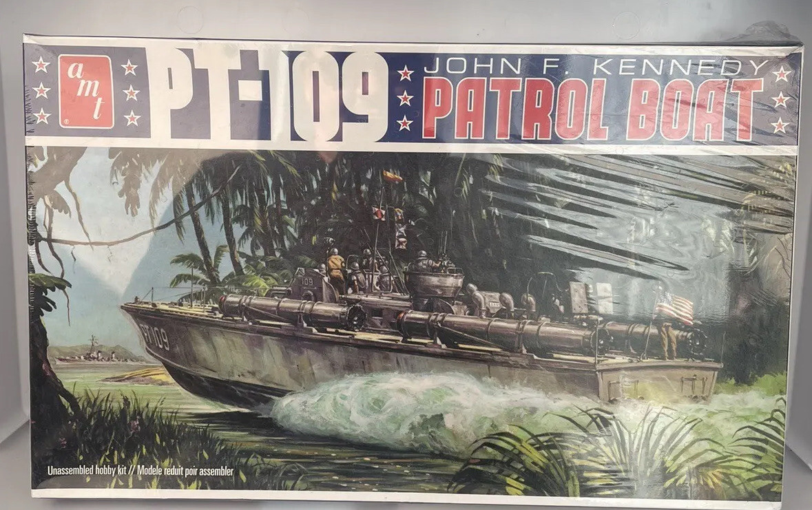 AMT John F. Kennedy PT-109 AMT1233 Plastics Car/Truck 1/24-1/25