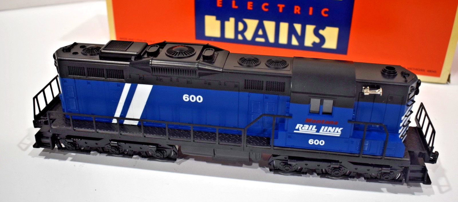 Lionel O27 Gauge 6-18824 Montana Rail LInk SD-9 Diesel Locomotive NM/MT