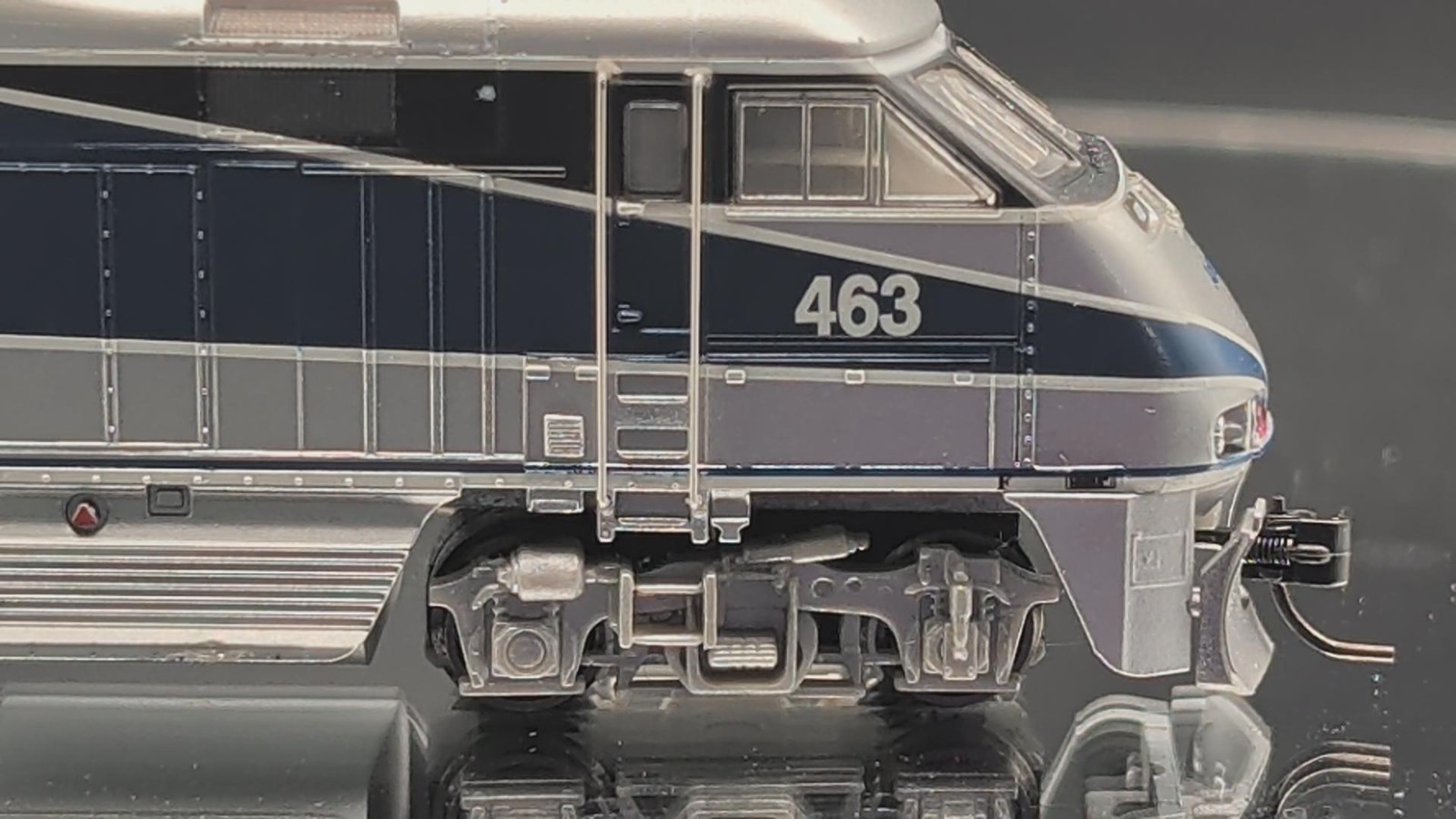 Athearn 23766 N Scale F59PHI Amtrak West #463 DCC & Sound – TESTED/EXCELLENT