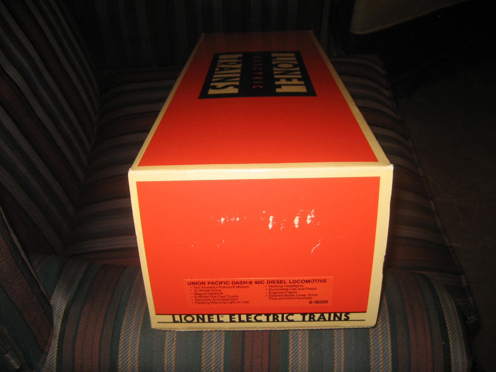 Vintage – Lionel 6-18205 – Union Pacific Dash 8- 40c Diesel Locomotive – NIB !