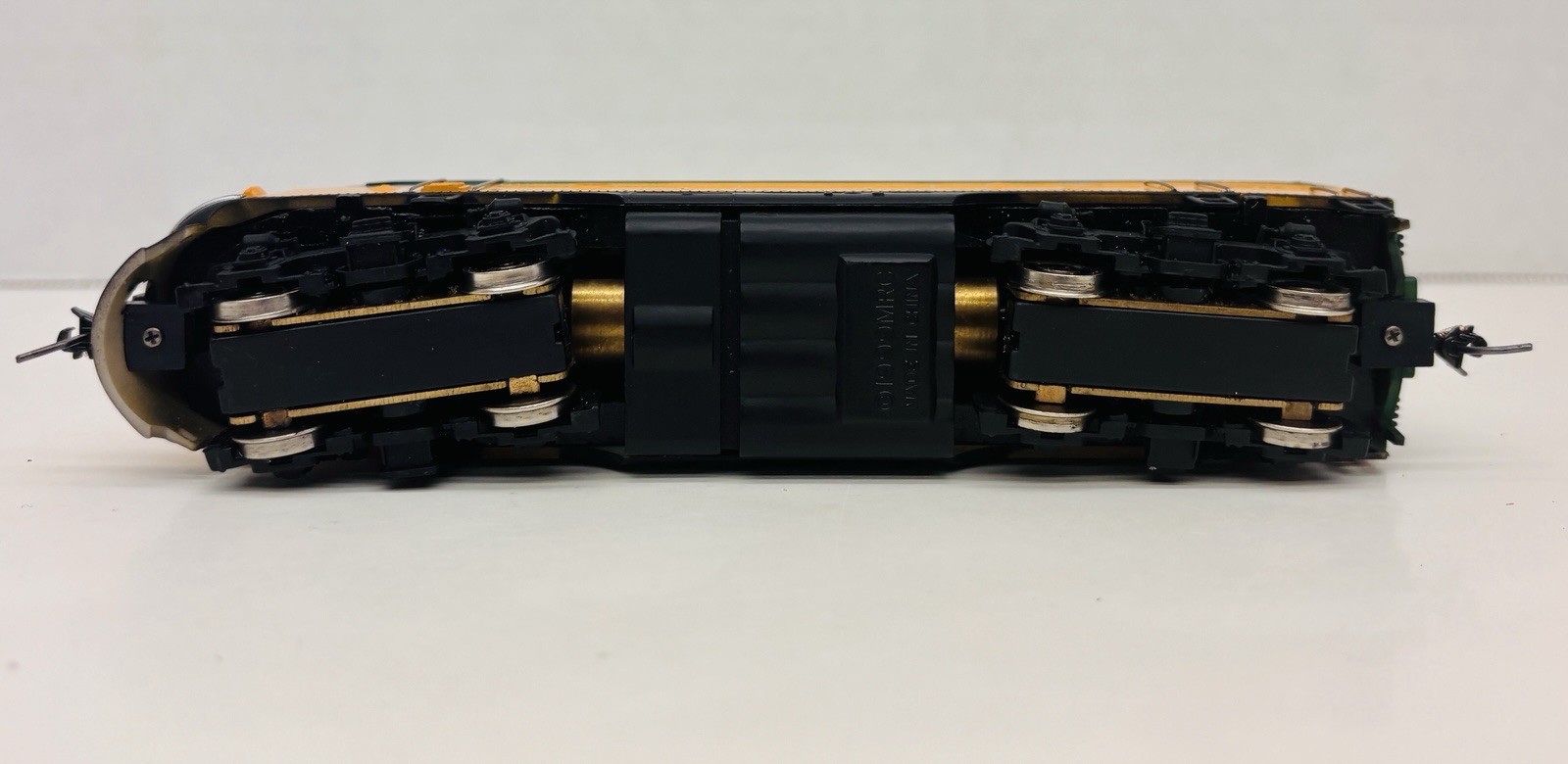 MRC Platinum HO Chicago & North Western C&NW F7A Diesel Locomotive #4072-A CB124