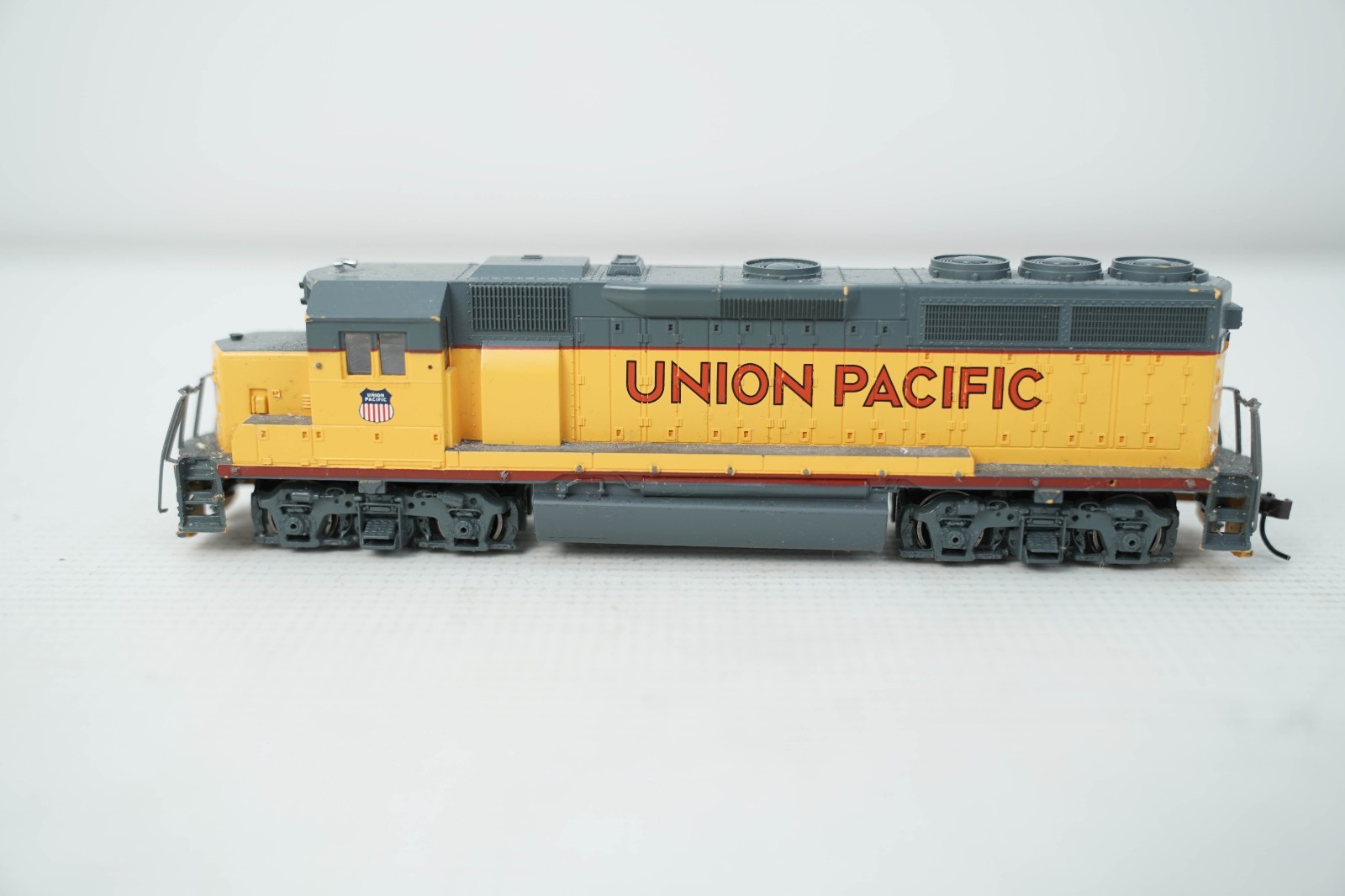 Lot of various HO scale locomotives 1 Bachmann and 2 TYCO