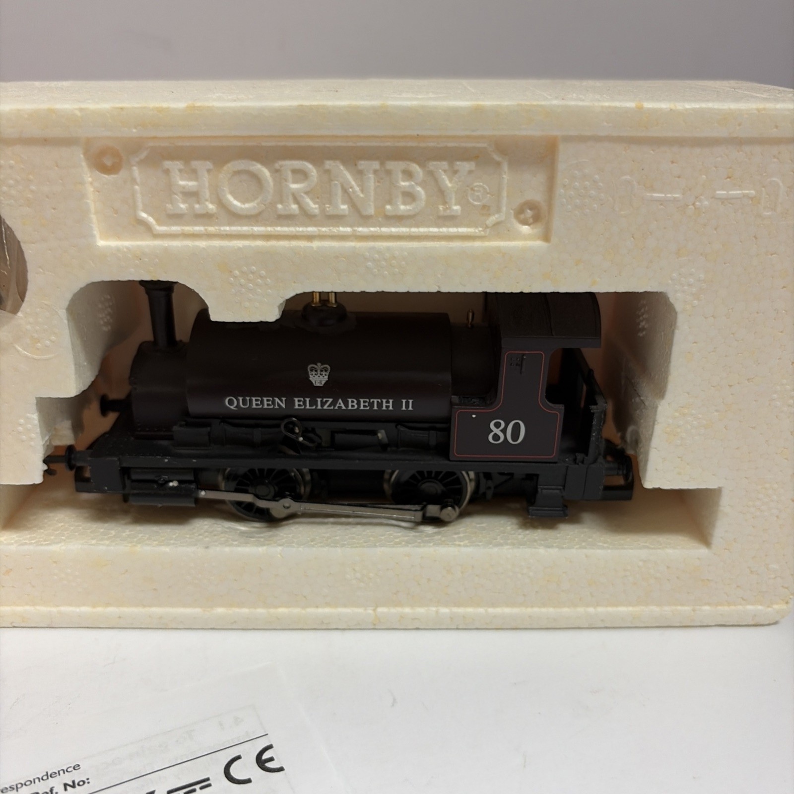 Hornby OO/00 Gauge R2597 Class 0F 0-4-0ST Queen Elizabeth 11 Locomotive