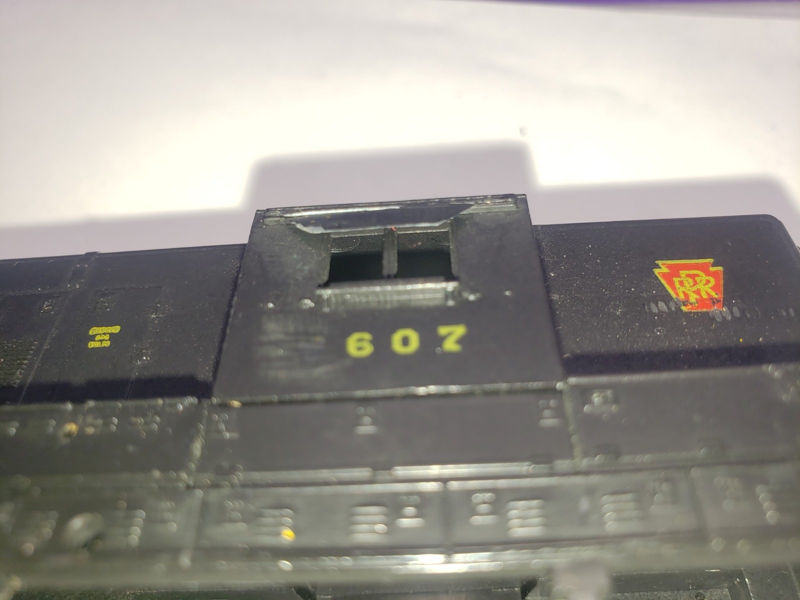 SD9 SHELL ONLY PENNSYLVANIA RAILROAD 7607 ATHEARN HO SCALE NO LENSES SEE PHOTOS