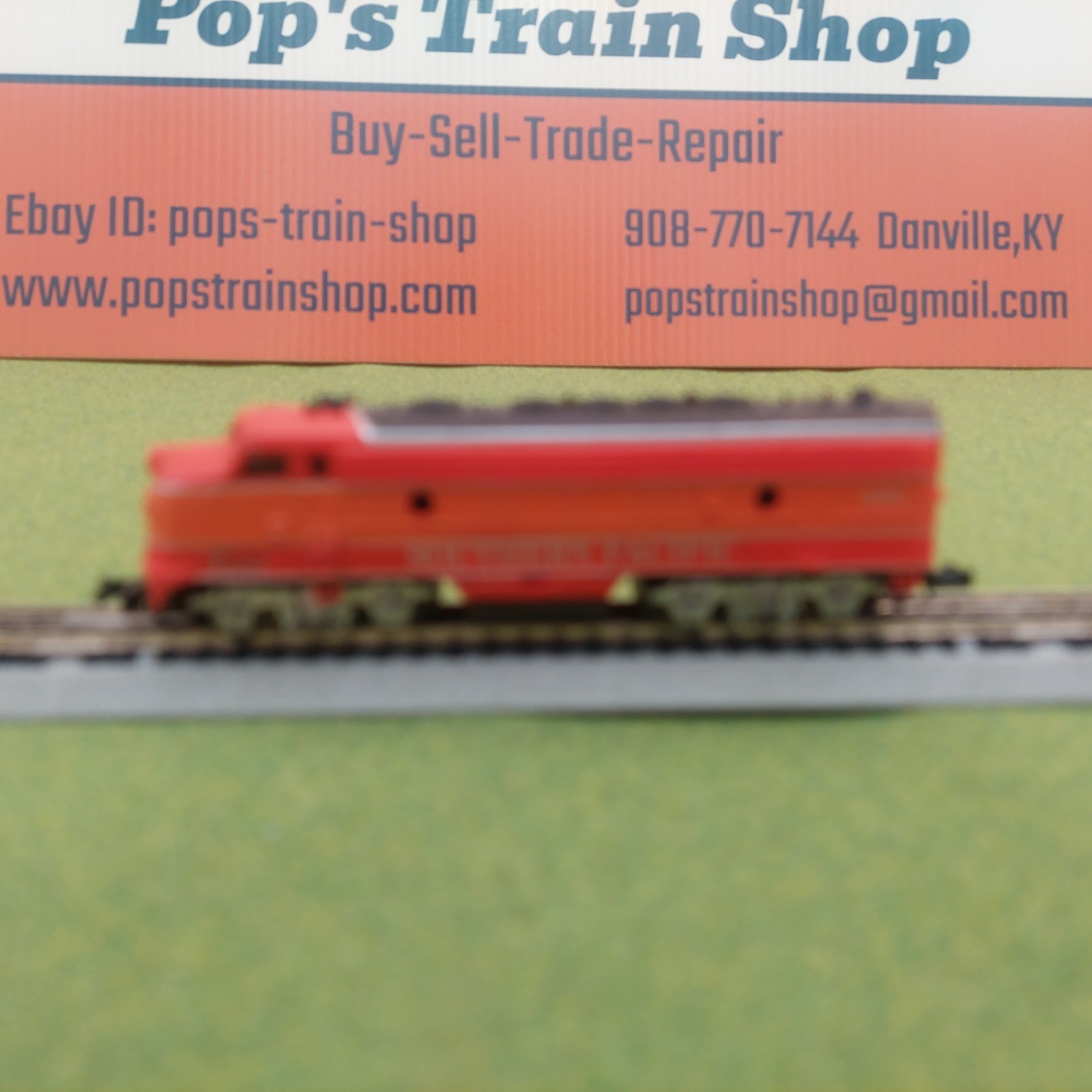 Life-Like ~ N-Scale #6405 Southern Pacific “Daylight Paint Scheme” F 7 Diesel