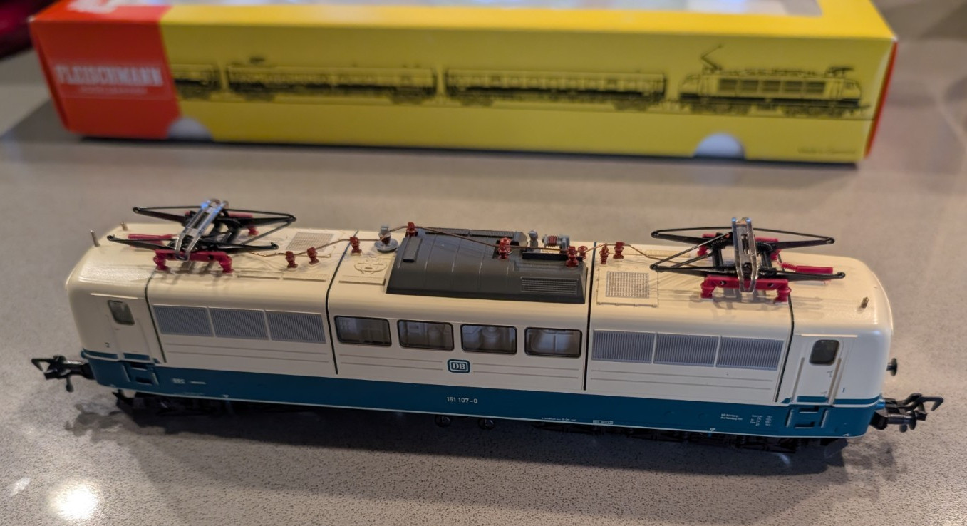 Fleischmann 4381 H0 DB BR 151 Electric Locomotive – Excellent Detail