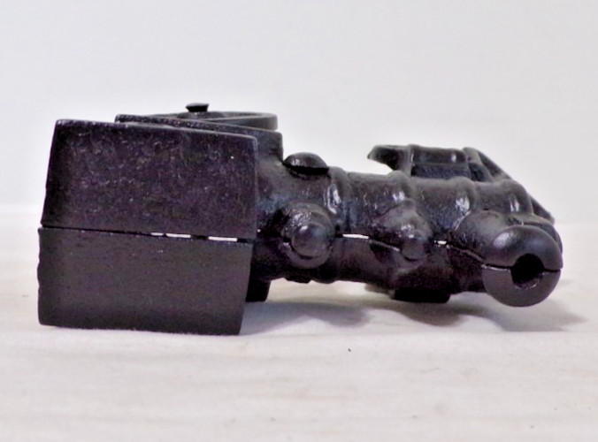Vintage Cast Iron Toy Or Decorative Steam Locomotive 2.5″ x 4″ – See Below