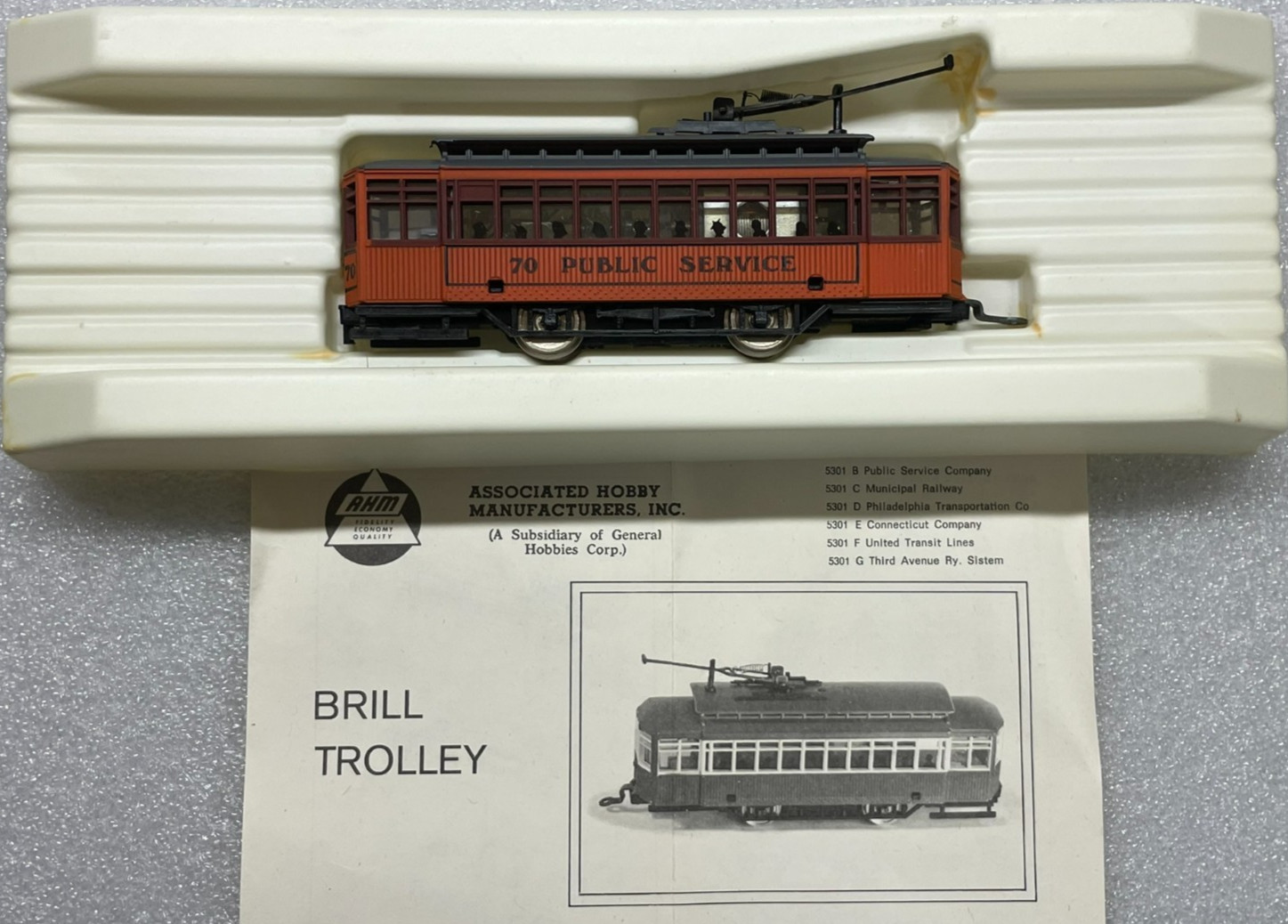 AHM HO #5301B – Birney Trolley – Public Service #70