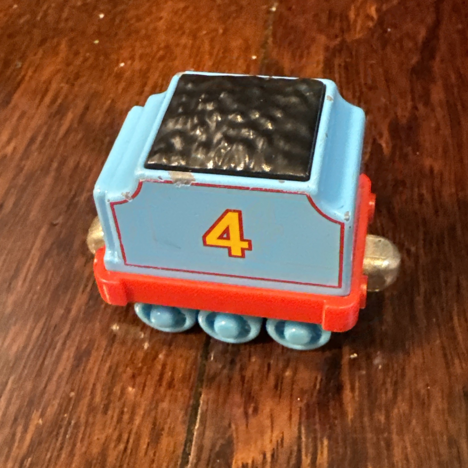 Gordon & Tender Surprised Face Thomas & Friends Diecast Train 2002