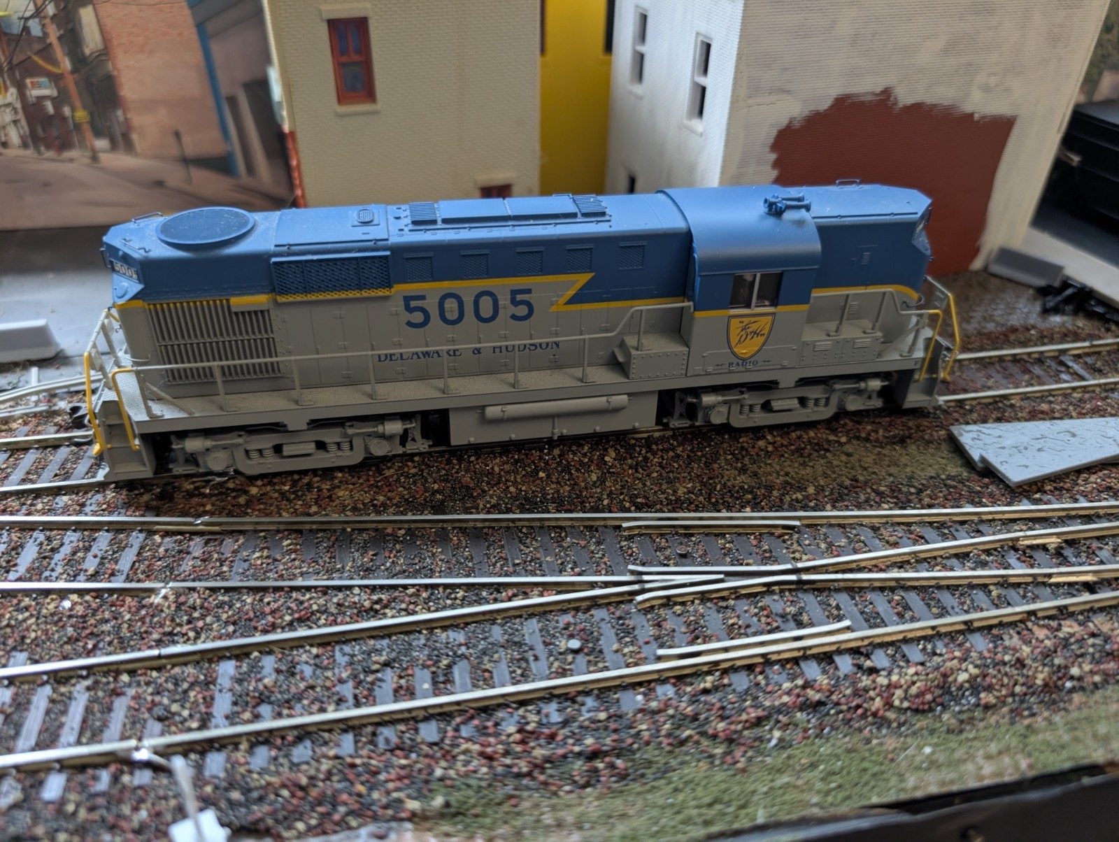 ATLAS CLASSIC 10 002 875 RS-11 LOCOMOTIVE DELAWARE & HUDSON #5005 HO SCALE