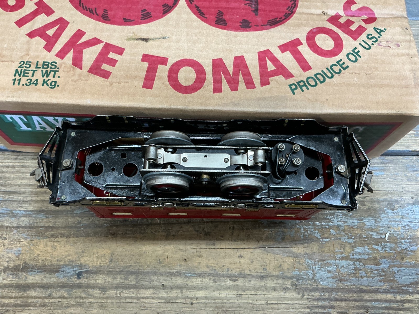 Lionel Loco 251e Red With 4 Cars Prewar O Gauge TESTED Restored (?) SET # 299