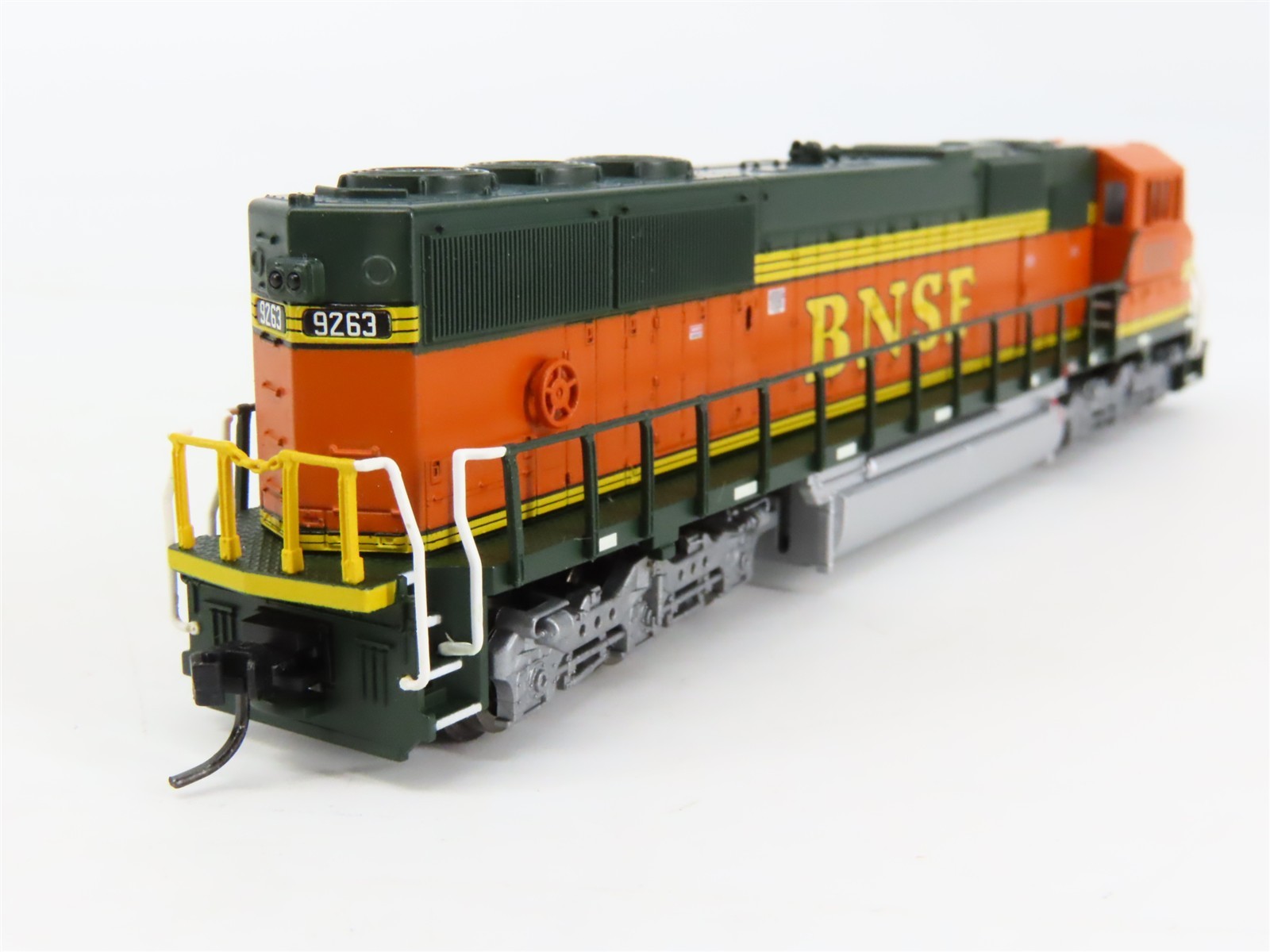 N Scale Atlas 49269 BNSF Railway SD60M Diesel Locomotive #9263 – DCC Ready