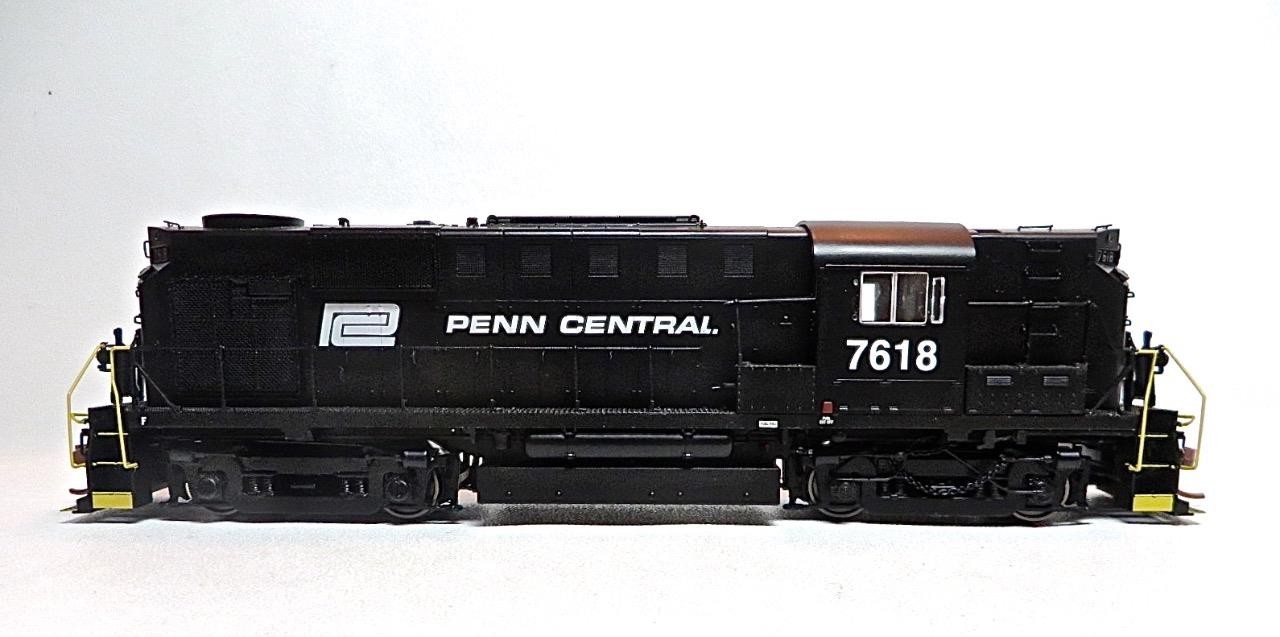 HO Rapido 31031 Penn Central ALCO RS-11 DC EX-PRR Cab 7618 Brand New