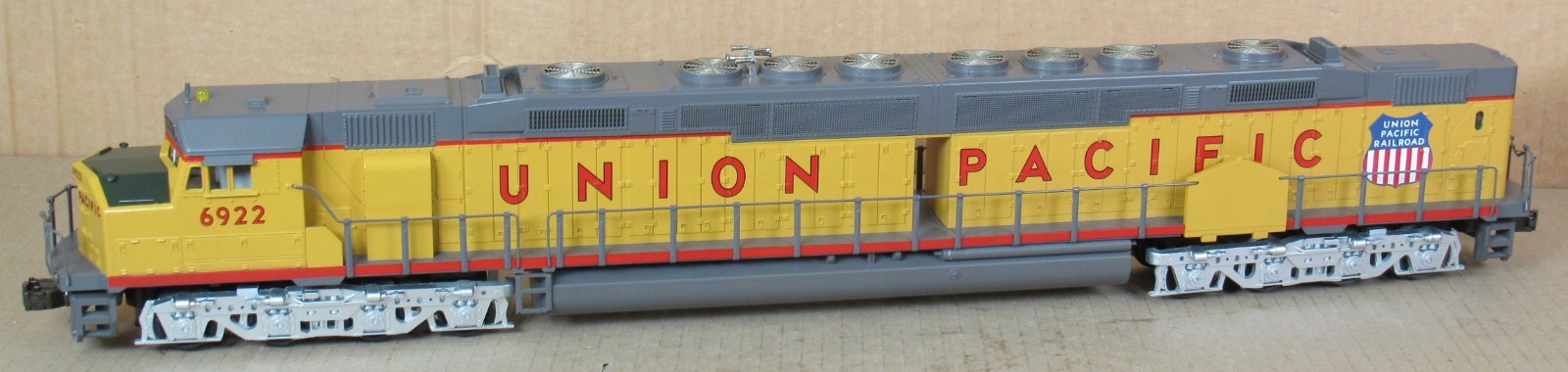 MTH Premier 20-2178-1 Union Pacific DD40AX Diesel Engine w/PS O-Gauge LNIB