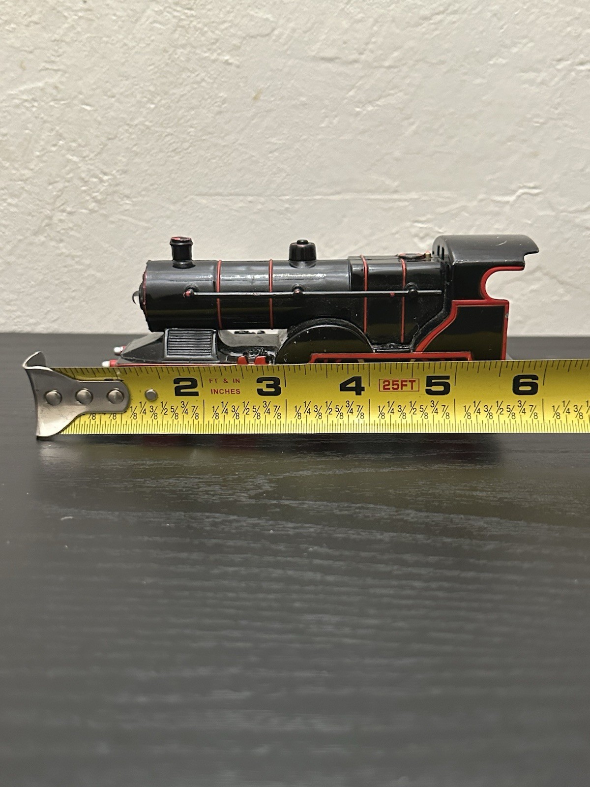 Die-Cast Locomotive Train Engine Black/Red