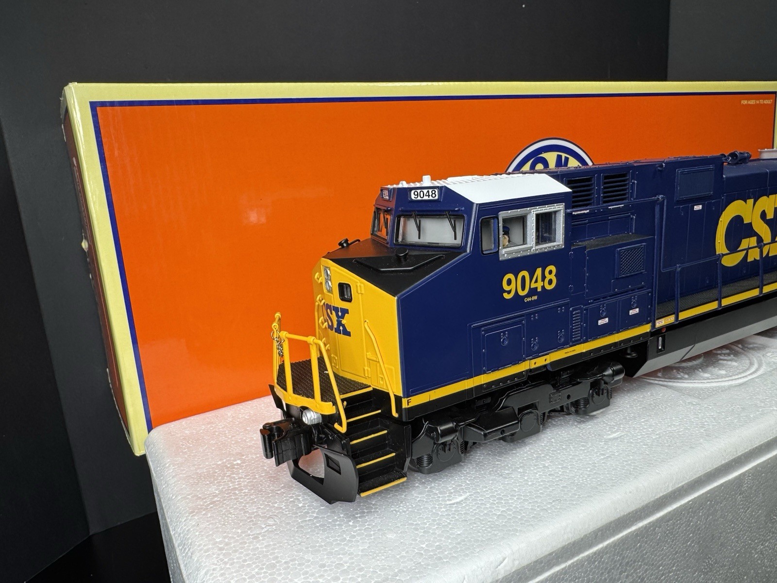 Lionel LEGACY 6-39584 CSX Dash 9-44CW diesel engine #9048 LNIB