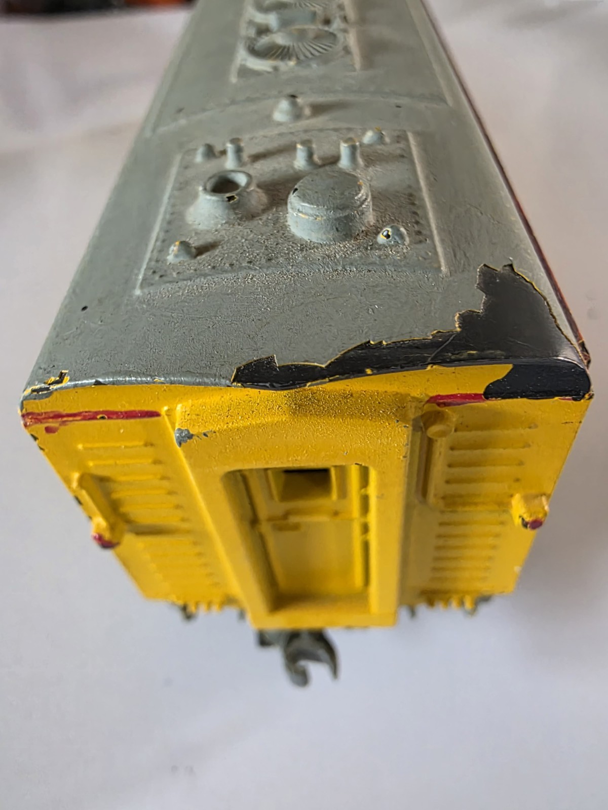 Union Pacific O Gauge Diesel Locomotive Body Shell 1468/1468B Yellow Gray Red