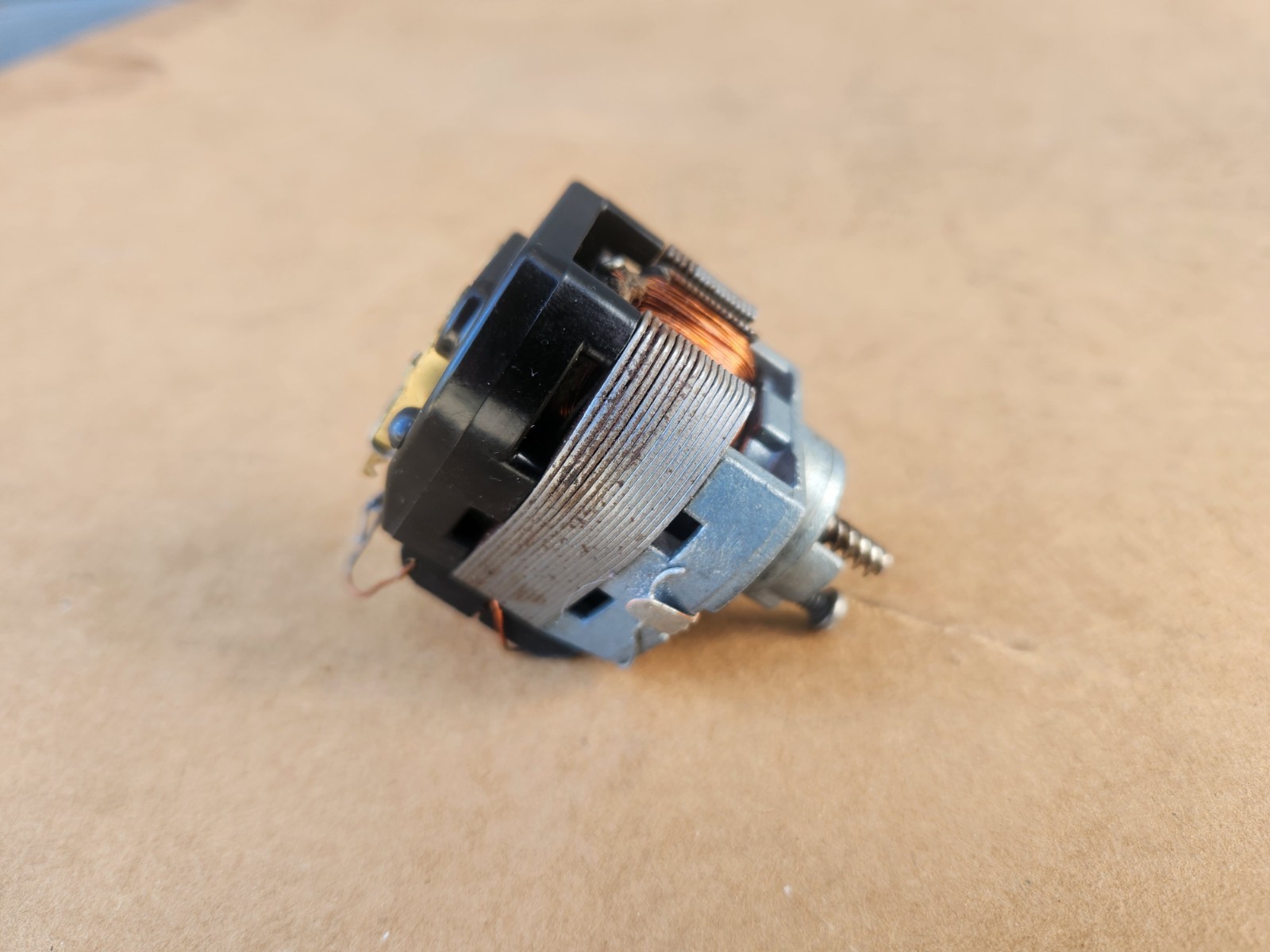 Postwar Lionel 2028-100 F3 GP7 Complete & Operating Pullmore Motor Service Clean