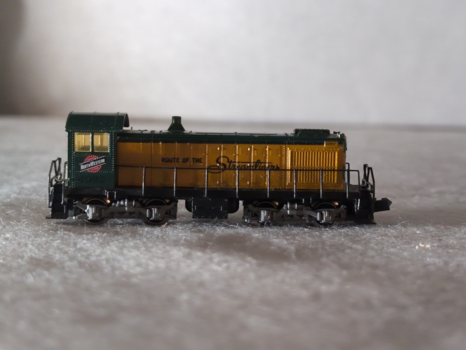 Arnold N Scale Burlington Route “Route of the 400” Switcher #1002 West Germany