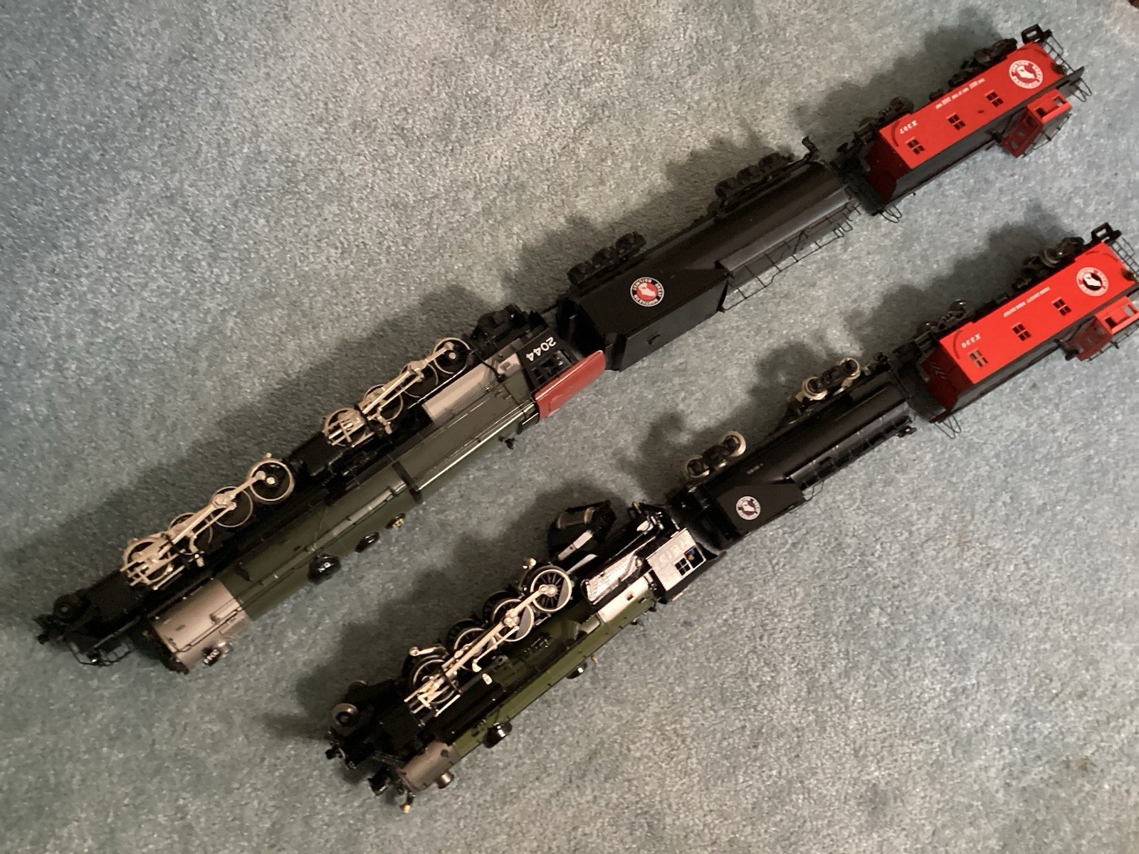 O Scale 3 Rail GN Locomotives, 13 Kit Built 50′ Freight Cars & 2 Caboosesu