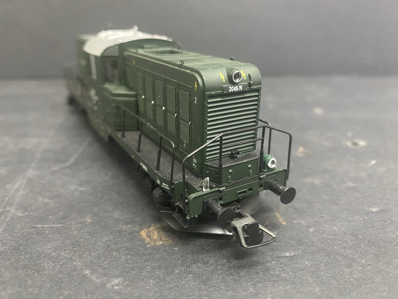 Roco 73463 Diesel Locomotive 2045.13 OBB HO scale with wrong box B9