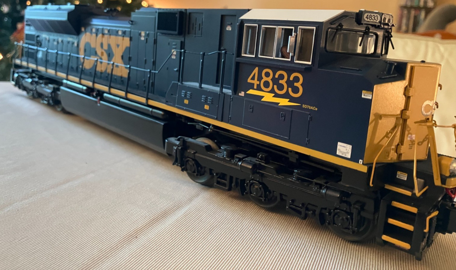 MTH SD70 ACe CSX 4833 O Gauge Diesel Locomotive Proto-Sound 2.0 3 or 2 rail