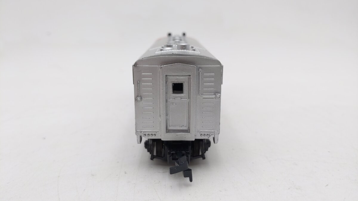 Life Like HO Scale Santa Fe F7 Diesel Locomotive & Caboose Set: #1951 EX/Box