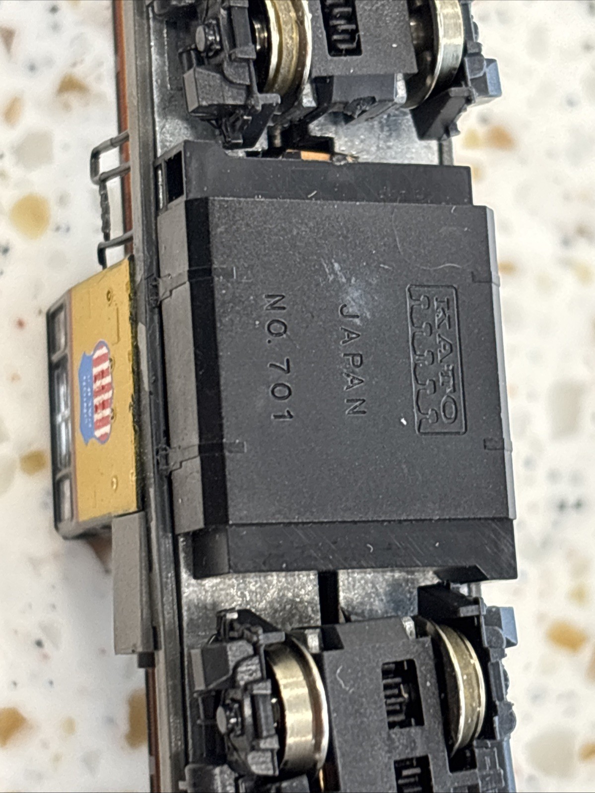 Kato Union Pacific 701 Cab Switcher N-Scale Yellow And Gray