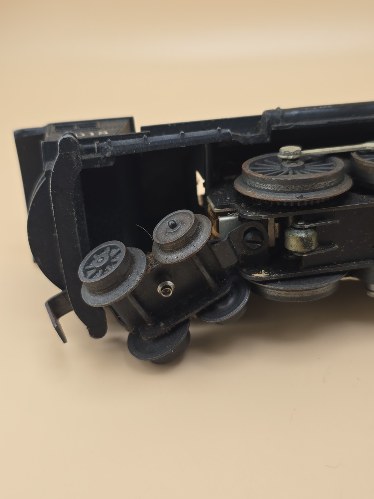 Vintage Lionel Locomotive #2018 Post War Die Cast UNTESTED