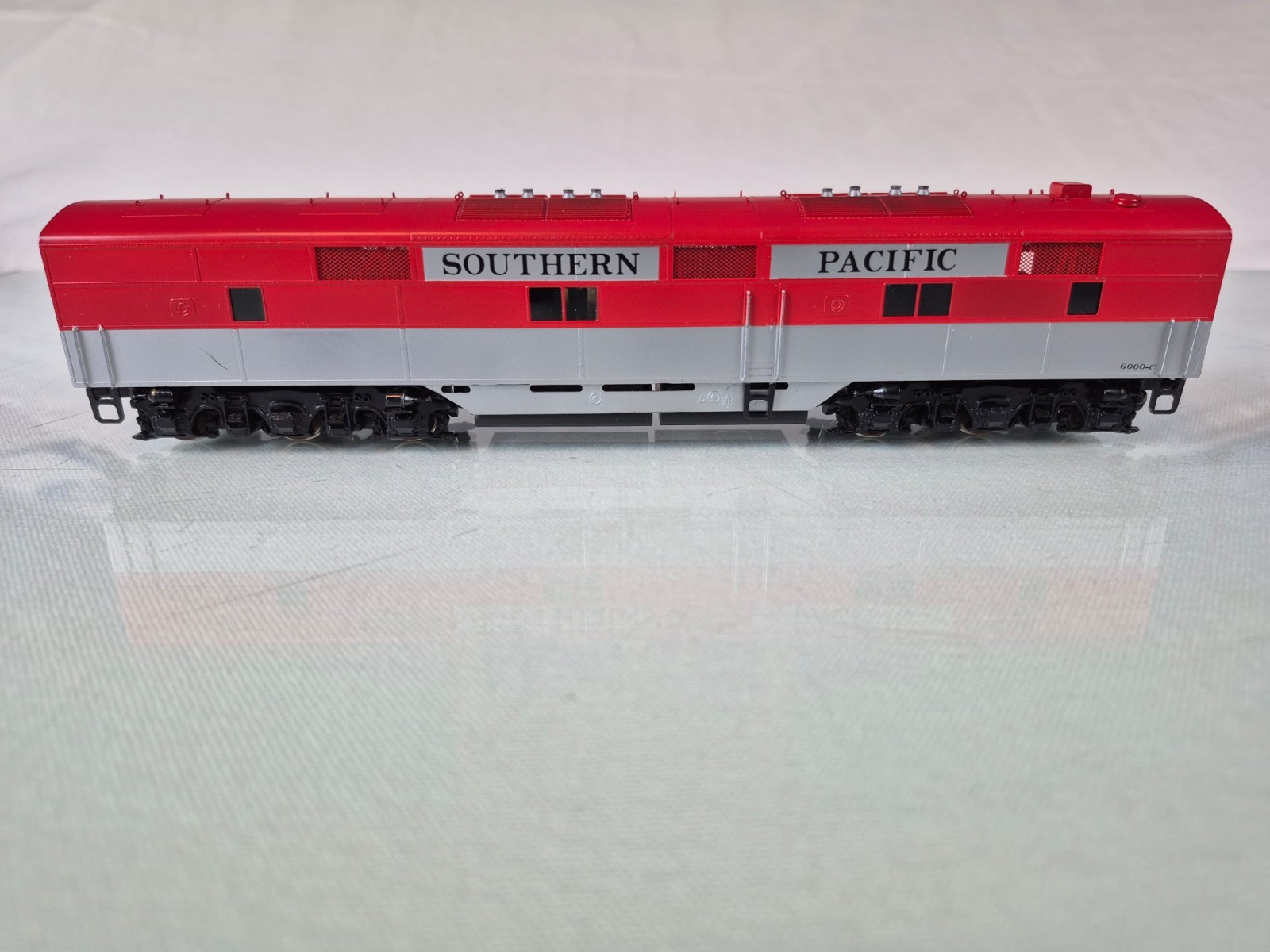HO BRASS ORIENTAL LIMITED EMD E7A/B/B 2000HP SET SOUTHERN PACIFIC GOLDEN STATE
