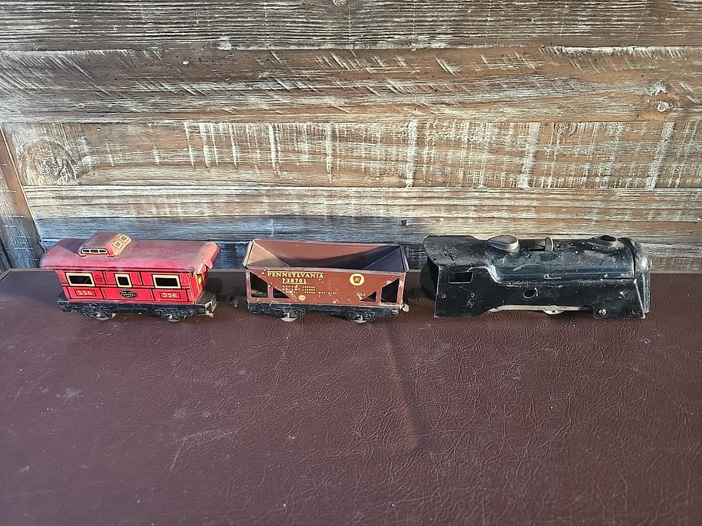 Vintage Marx Wind up locomotive O Gauge New York Central USA + 2 Cars