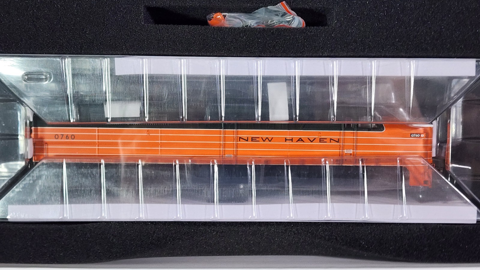 RAPIDO 23558 HO ALCO PA-1 New Haven RR 0760 Orange Green w/ DCC Lok Sound