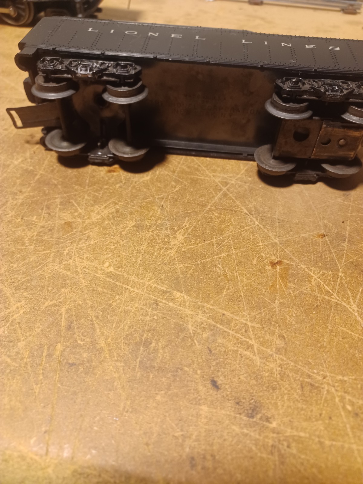 Lionel Cast Metal Steam Engine and Tender O Gauge