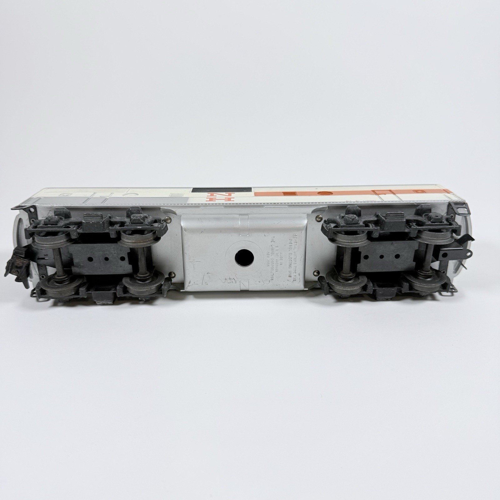 Lionel Trains 8851-8852 New Haven 2242 Diesel Locomotive A B set, O Gauge